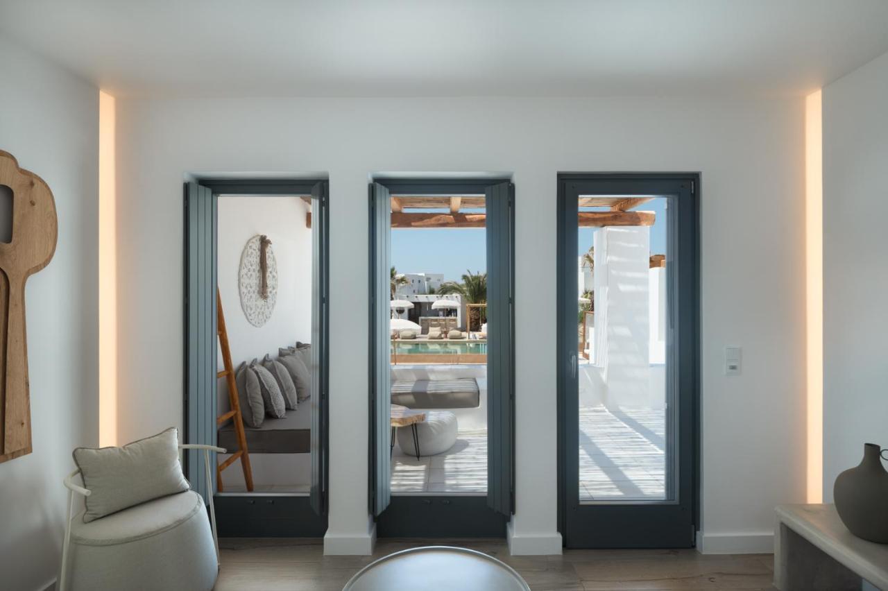 Kosmitis Suites & Villas ナウサ エクステリア 写真