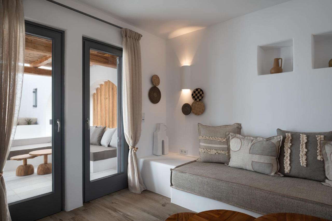 Kosmitis Suites & Villas ナウサ エクステリア 写真