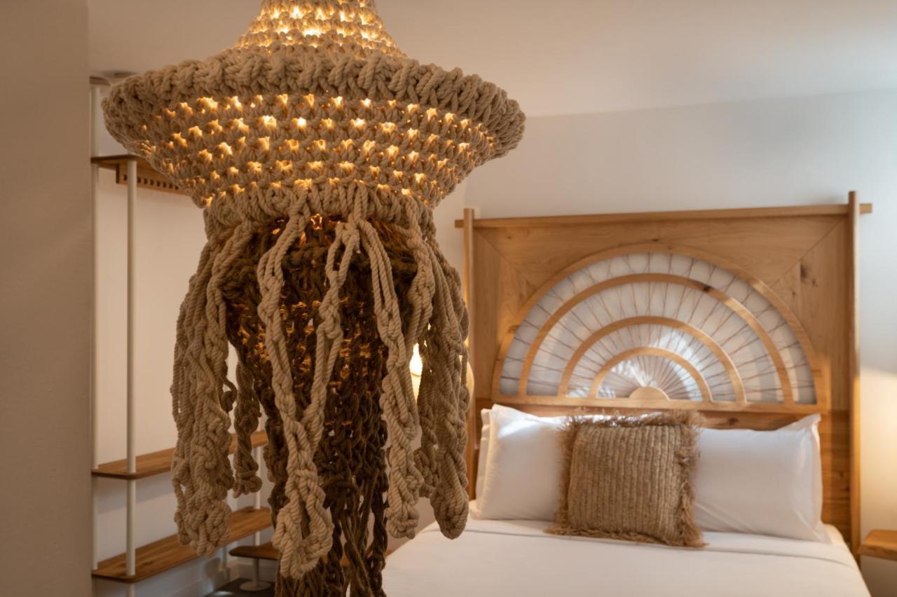Kosmitis Suites & Villas ナウサ エクステリア 写真