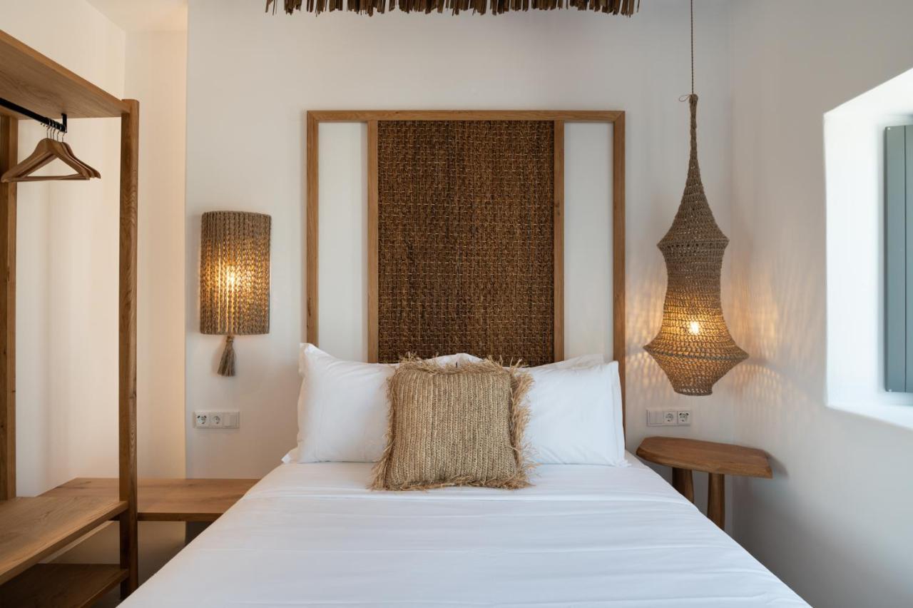 Kosmitis Suites & Villas ナウサ エクステリア 写真