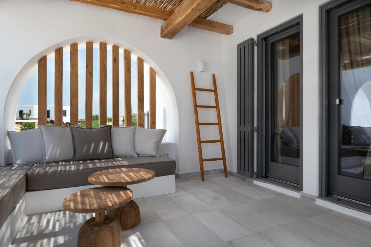Kosmitis Suites & Villas ナウサ エクステリア 写真