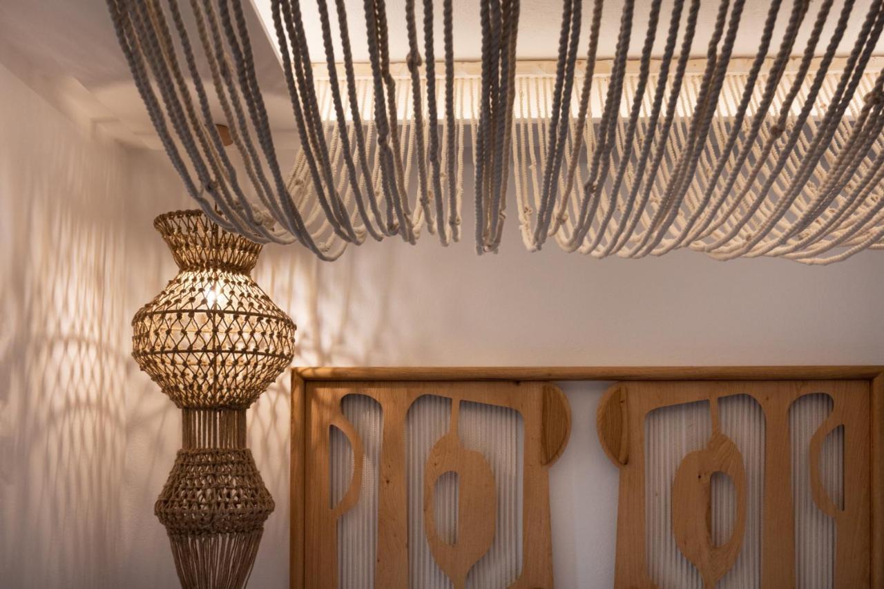 Kosmitis Suites & Villas ナウサ エクステリア 写真