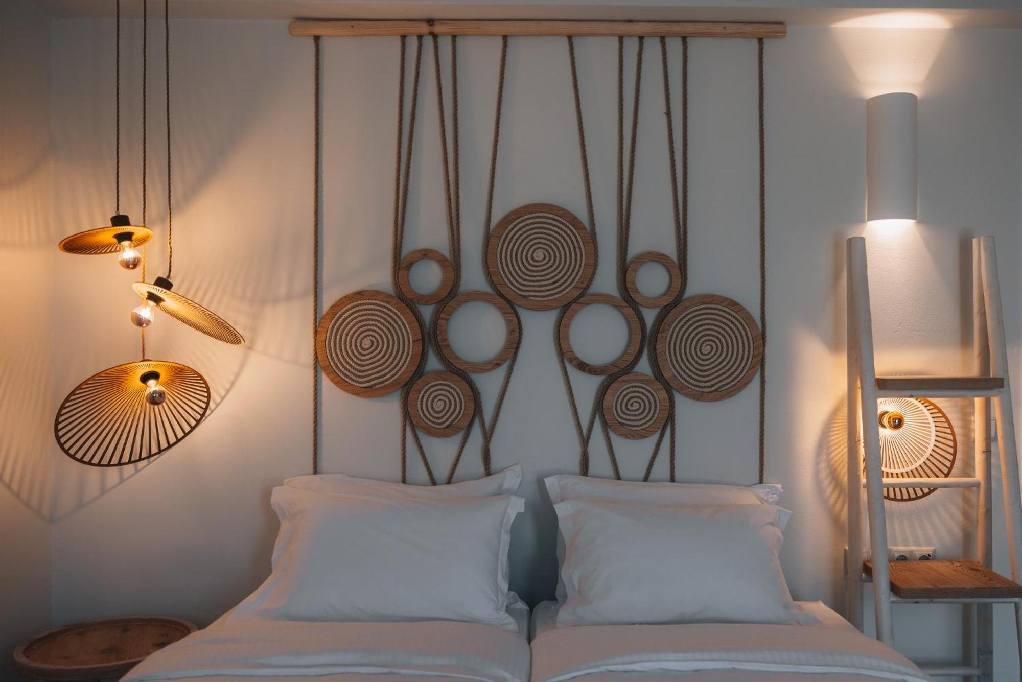 Kosmitis Suites & Villas ナウサ 部屋 写真