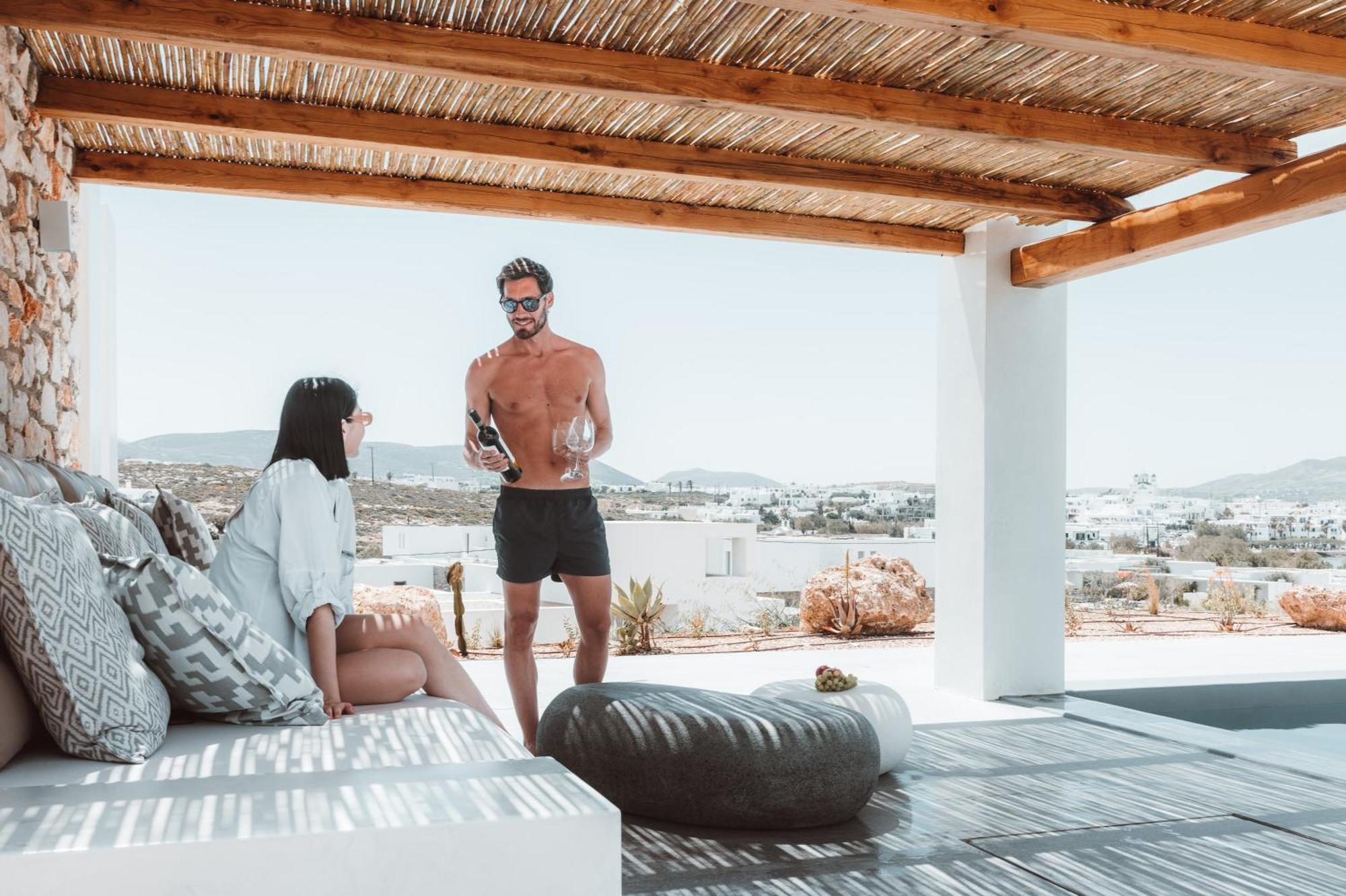 Kosmitis Suites & Villas ナウサ 部屋 写真