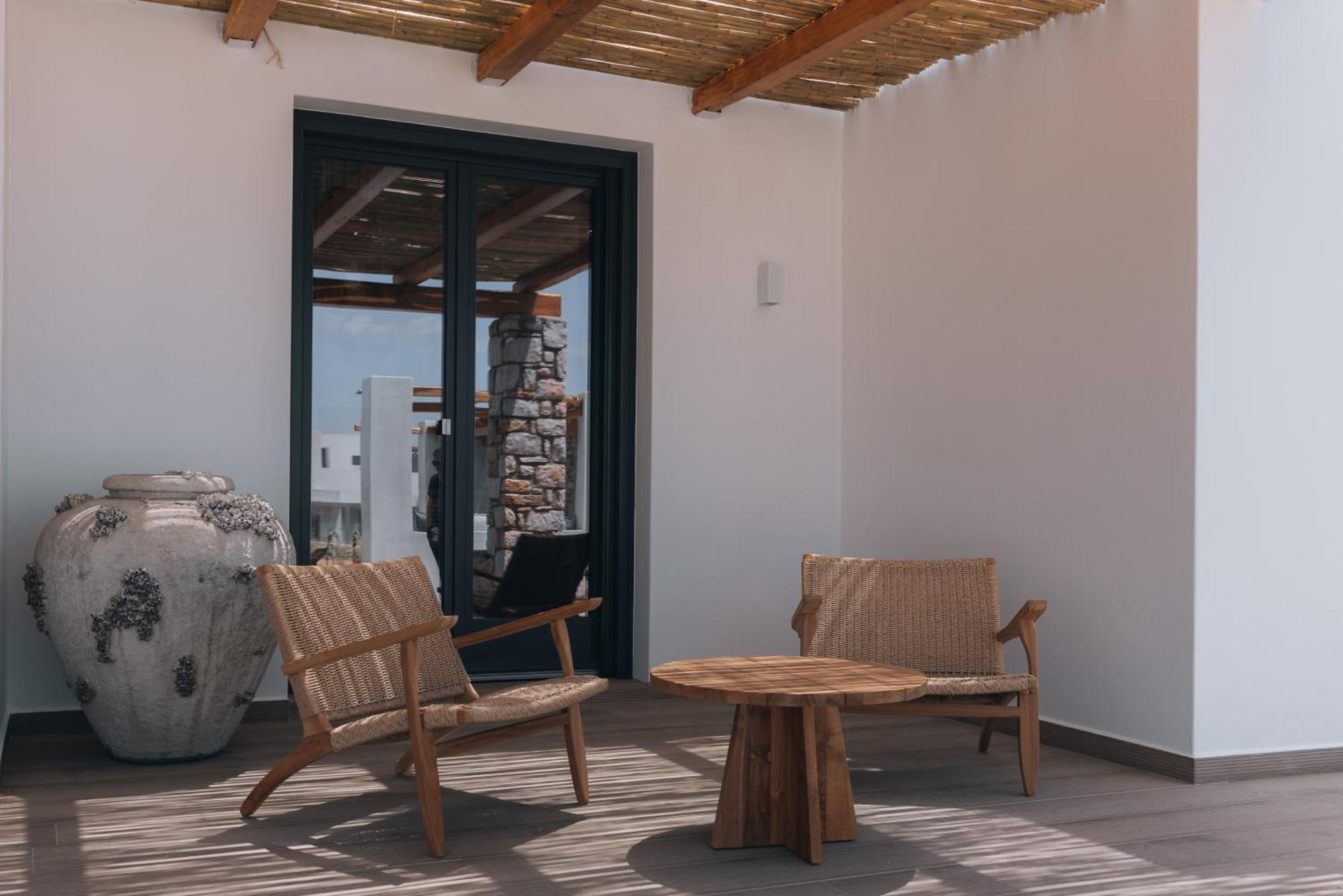 Kosmitis Suites & Villas ナウサ エクステリア 写真